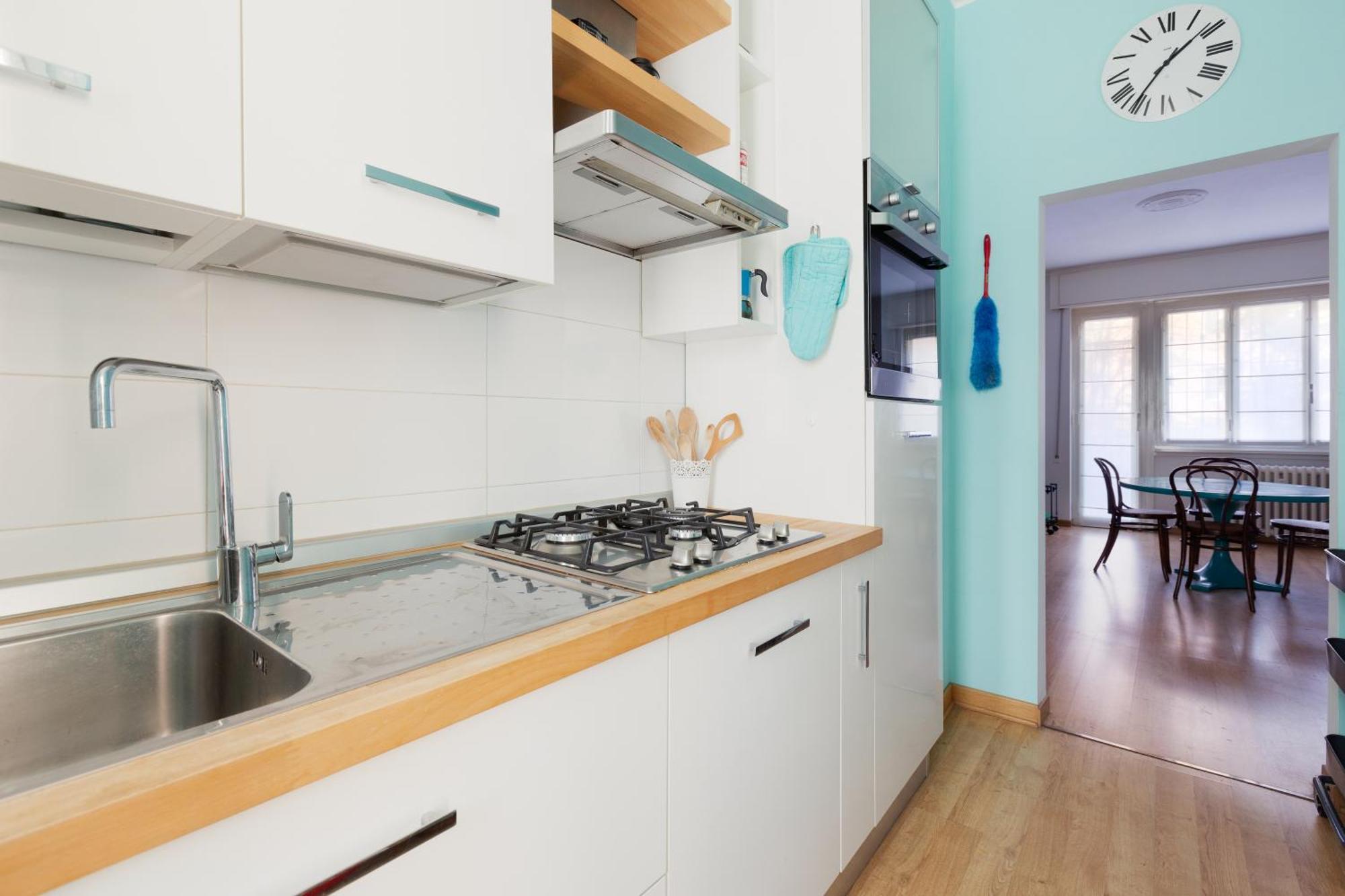 Milan-Linate Apartment With Balcony Bagian luar foto