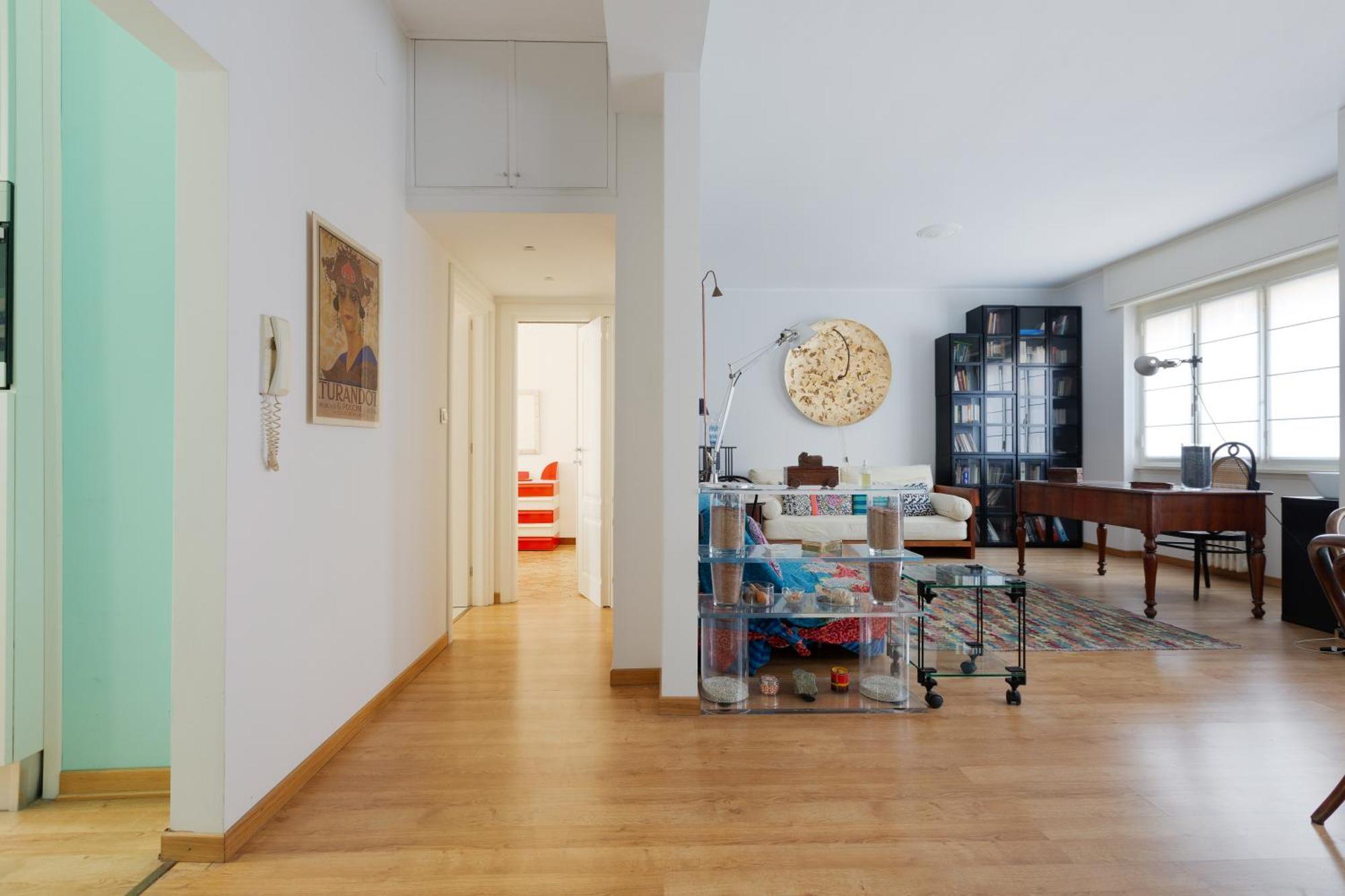 Milan-Linate Apartment With Balcony Bagian luar foto